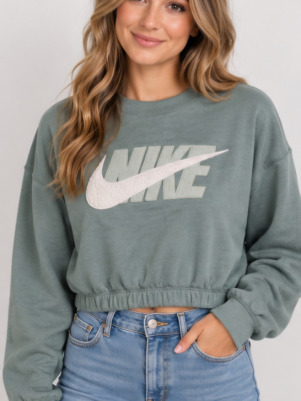 Nike Sportswear Icon Clash Women’s M Sage Green Cropped Fleece Sweatshirt NWT